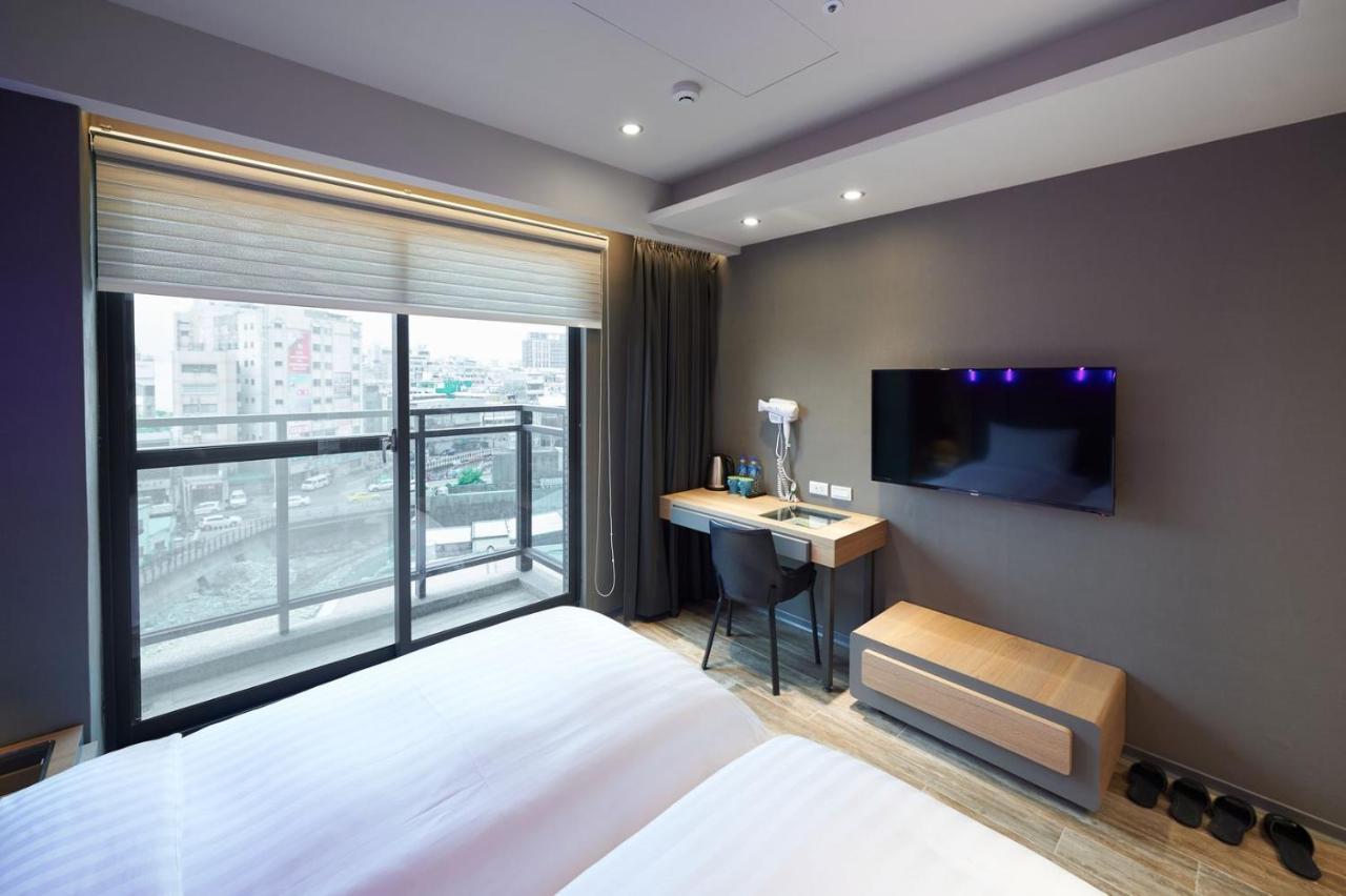 Kiwi Share Hotel Чжунлі Екстер'єр фото