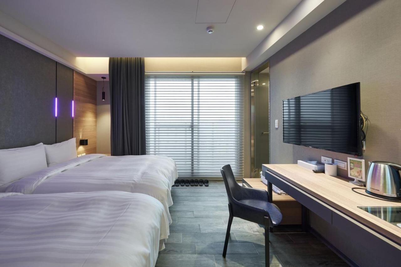 Kiwi Share Hotel Чжунлі Екстер'єр фото