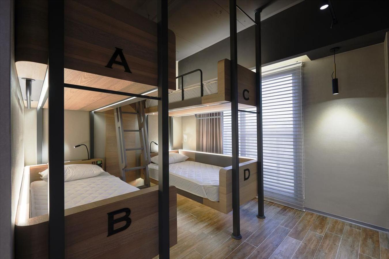 Kiwi Share Hotel Чжунлі Екстер'єр фото