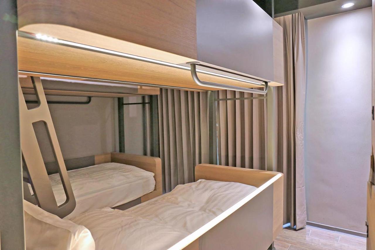 Kiwi Share Hotel Чжунлі Екстер'єр фото