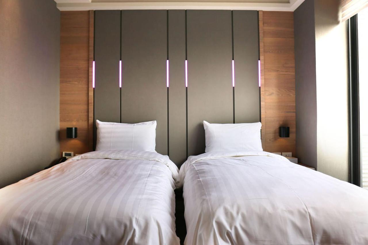 Kiwi Share Hotel Чжунлі Екстер'єр фото