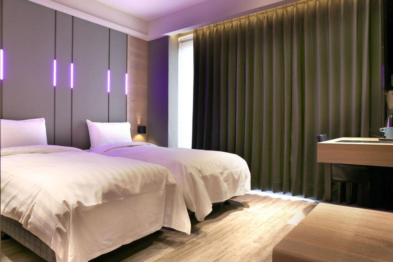 Kiwi Share Hotel Чжунлі Екстер'єр фото